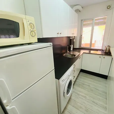 Apartment Apartamento Primera Linea De Playa Yate 3 *