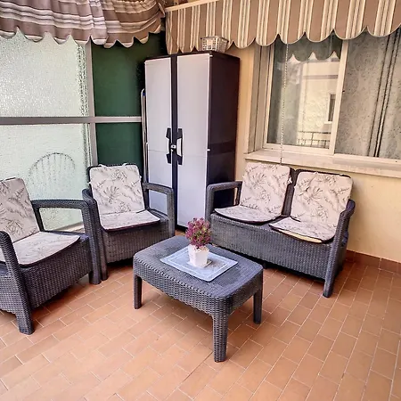 Apartamento Primera Linea De Playa Yate 3